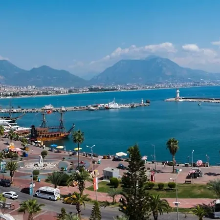 Best Location, Distinctive View Апартаменти