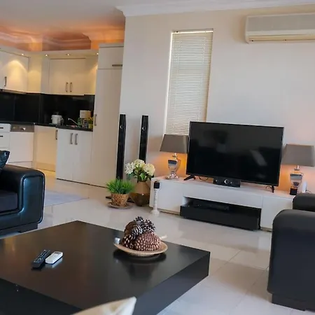 Best Location, Distinctive View 아파트